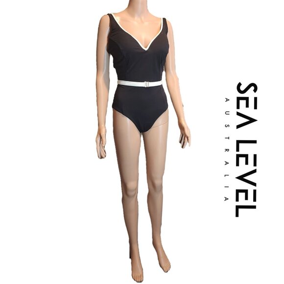 Sea Level US Babylon Plunge One Piece NWOT Black Size 10 - Picture 1 of 5
